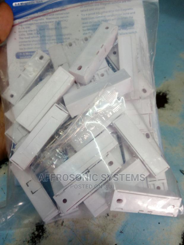 Magnetic Contact - thumbnail 3