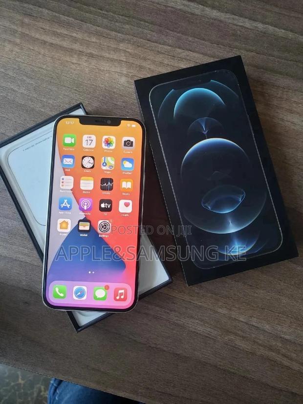 Apple iPhone 12 Pro Max 256 GB White - thumbnail 2