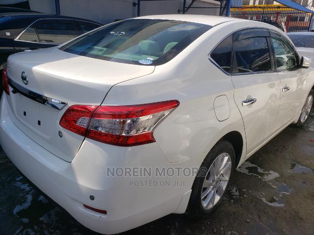 Nissan Bluebird 2014 White - thumbnail 2