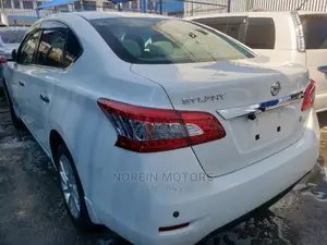 Nissan Bluebird 2014 White
