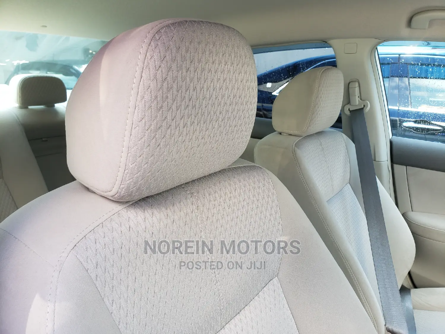 Nissan Bluebird 2014 White