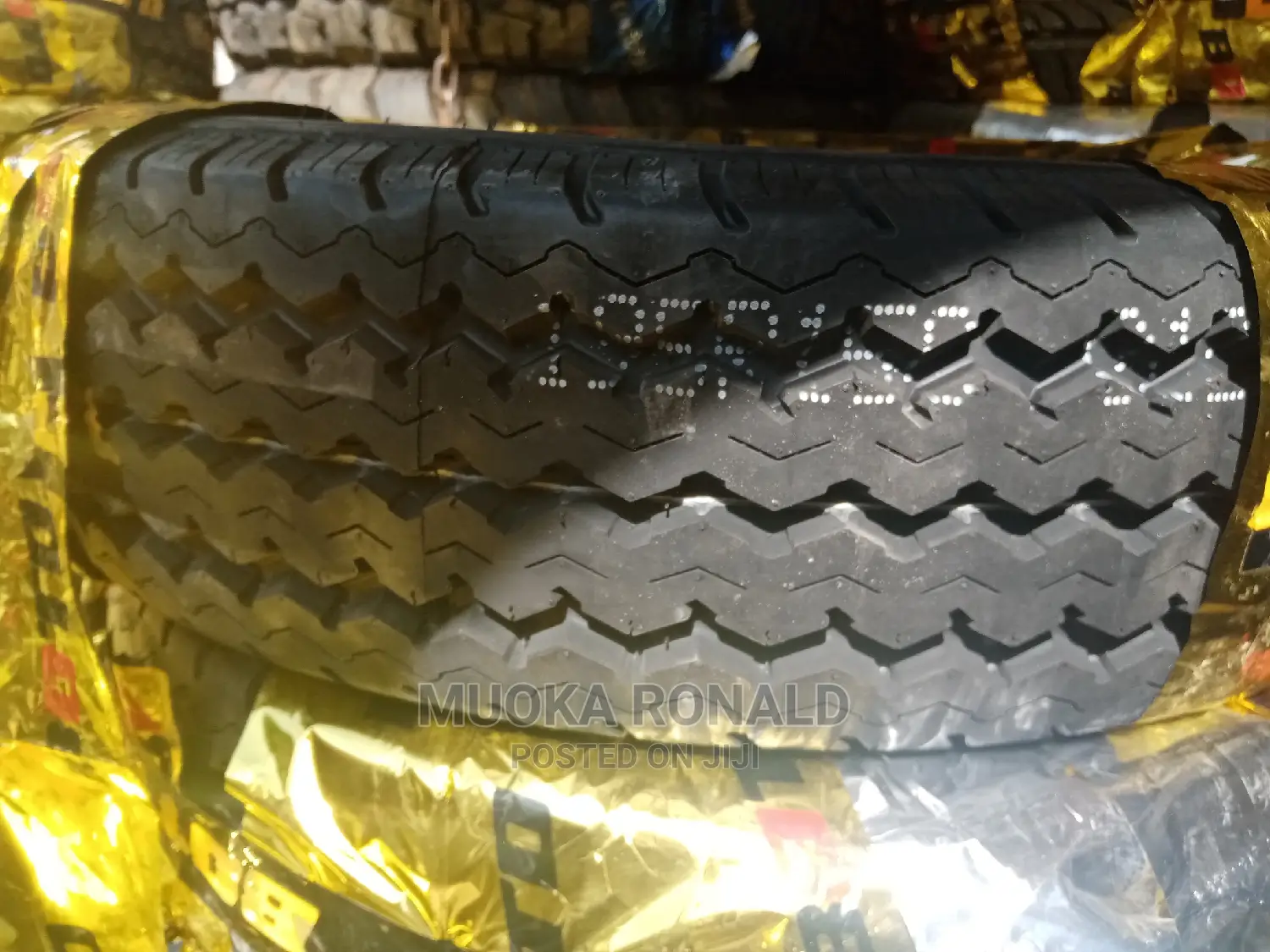 Boto Tyre 195R15C