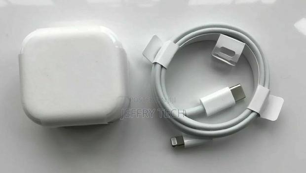 A1696 USB Type-C Power Charger Adapter Plug iPhone 12/11 PRO - thumbnail 3