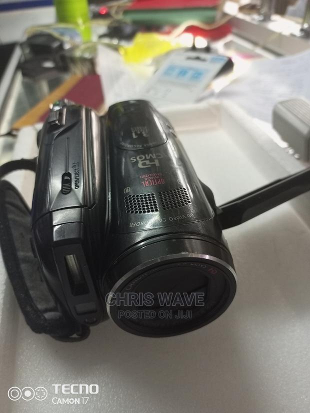 Canon Hv40 Camcorder - thumbnail 3