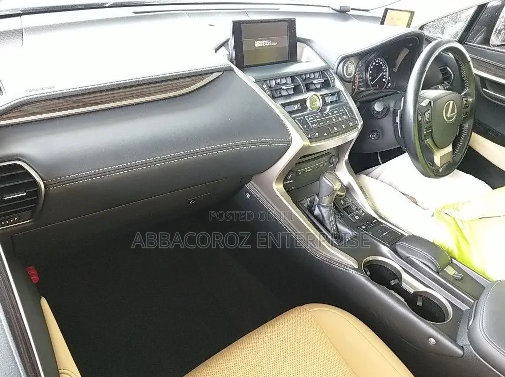 Lexus NX 2015 200t AWD Gray