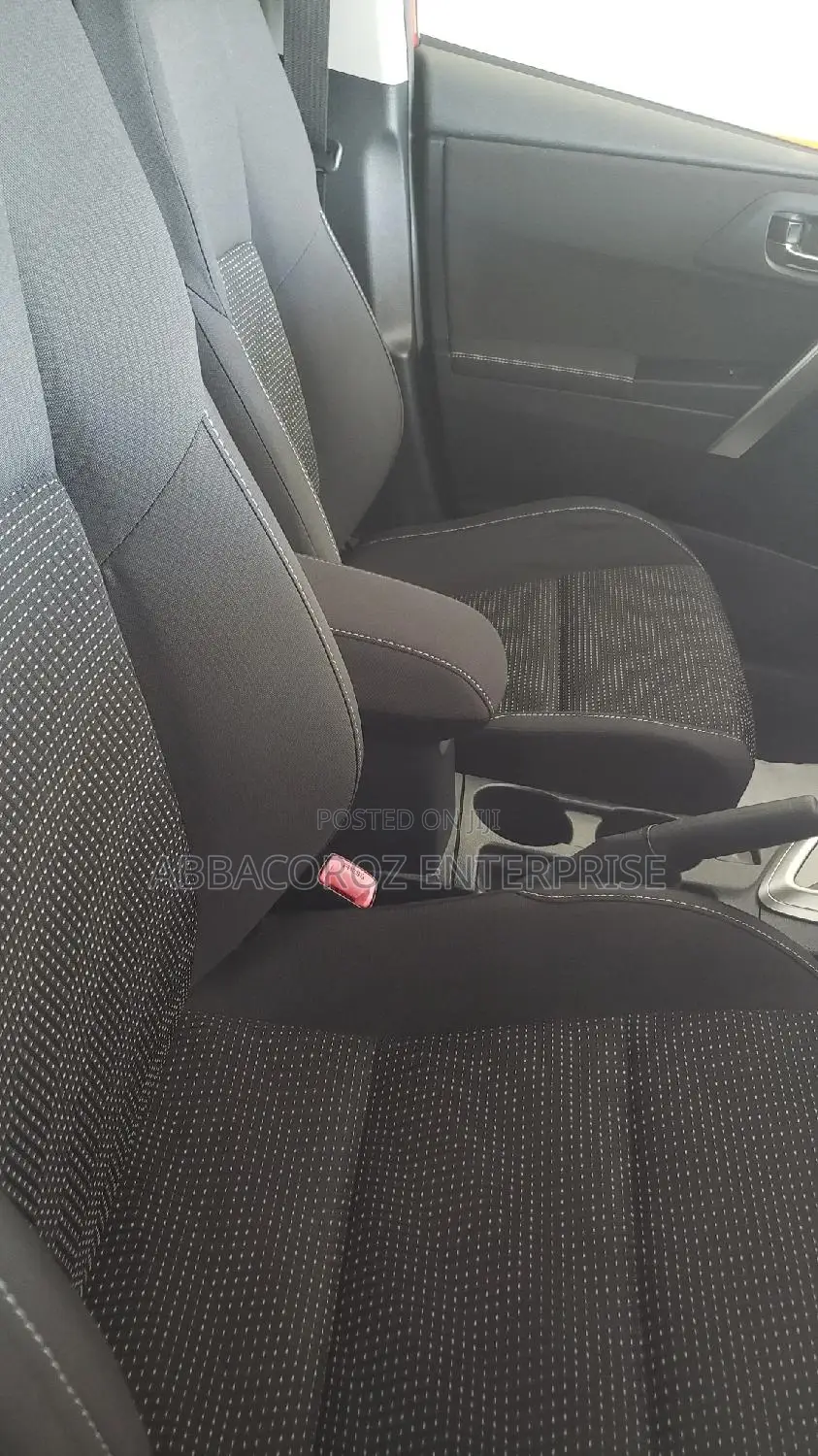 Toyota Auris 2014 Red