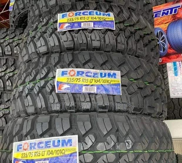 235/75 R15 LT Made in Indonesia Mud