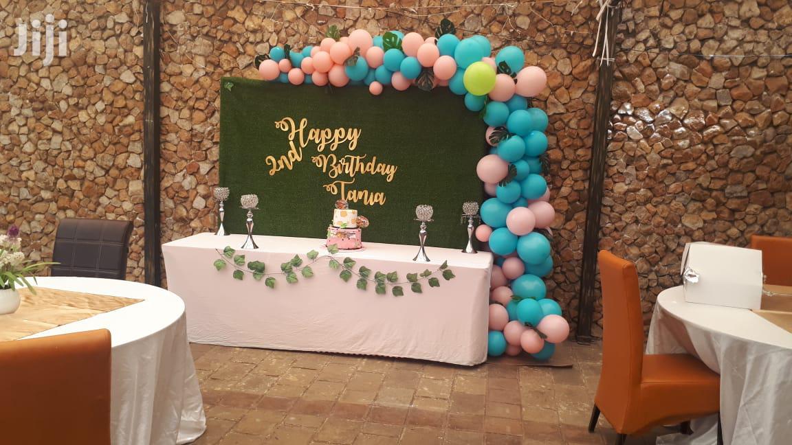 Balloon Garland And Backdrops For Cake Tables And Booths