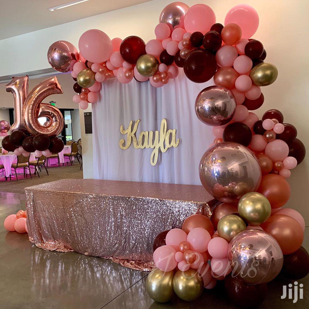 Balloon Garland And Backdrops For Cake Tables And Booths