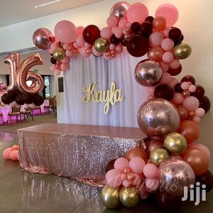 Balloon Garland And Backdrops For Cake Tables And Booths