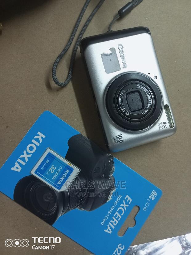 Canon Digital Camera With 32GB - main view