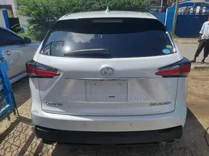 Lexus NX 2016 200t FWD White