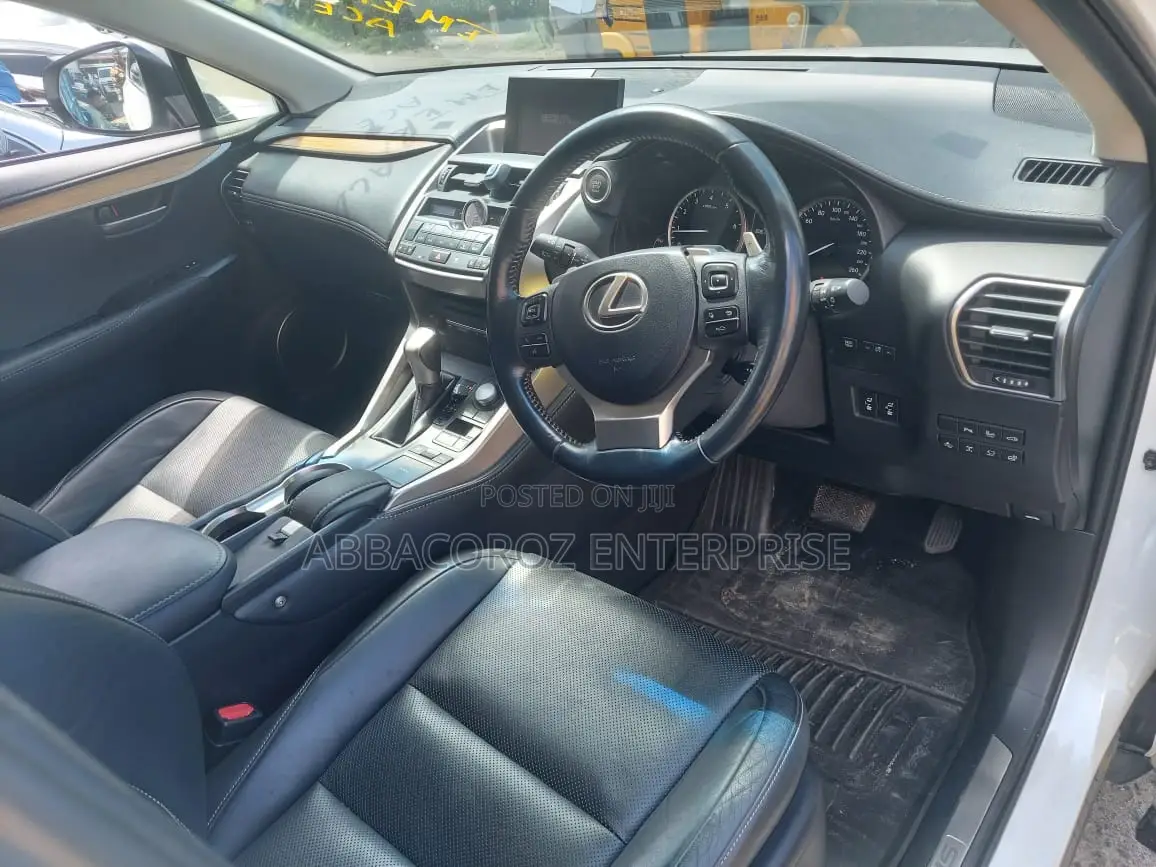 Lexus NX 2016 200t FWD White