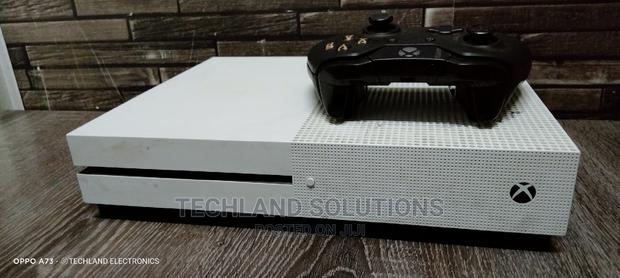 Xbox One S, 500gb - main view