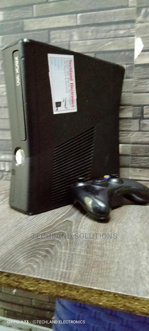 Chipped Xbox 360 - thumbnail 3