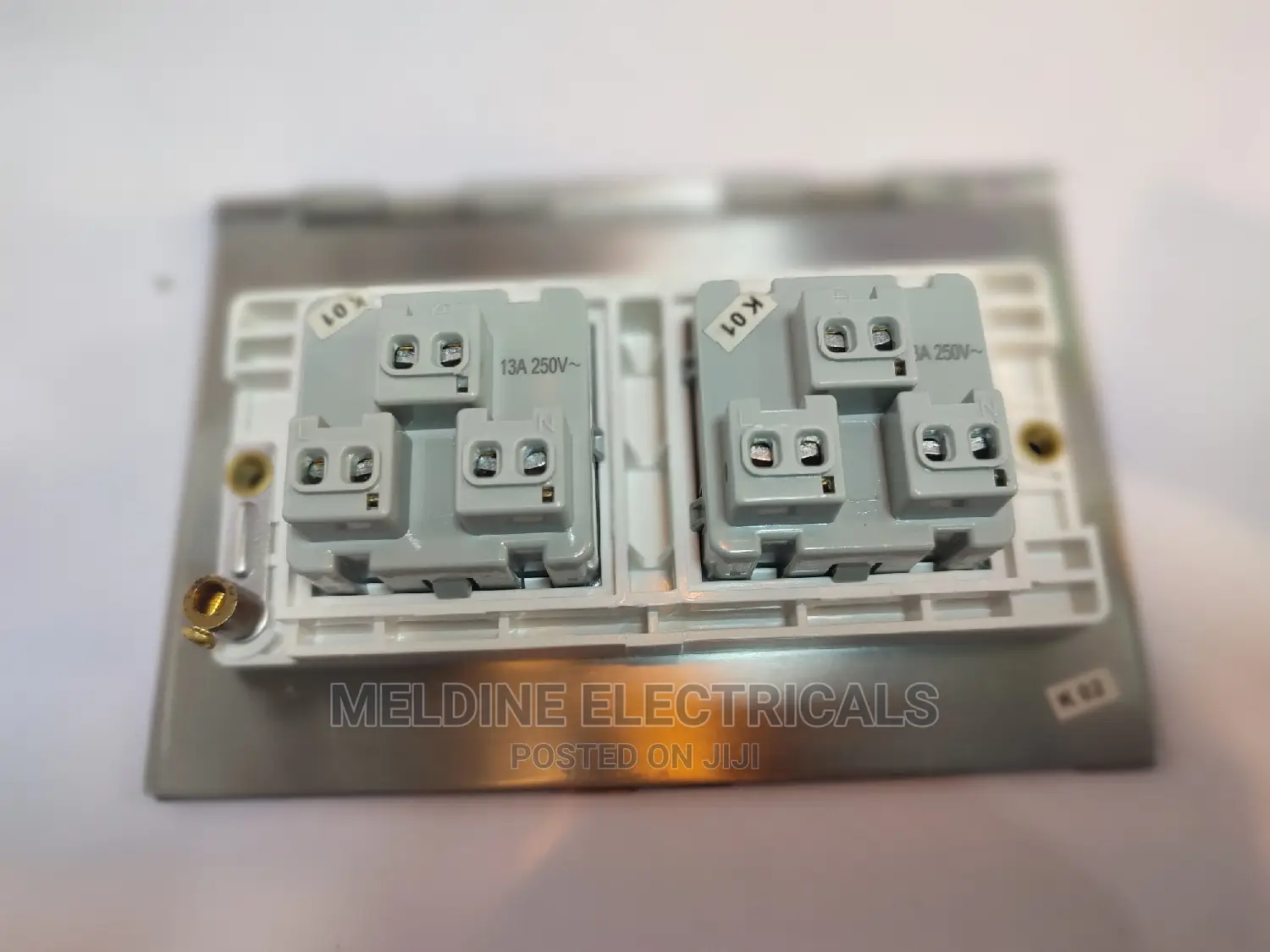13A Floorsl Socket Double