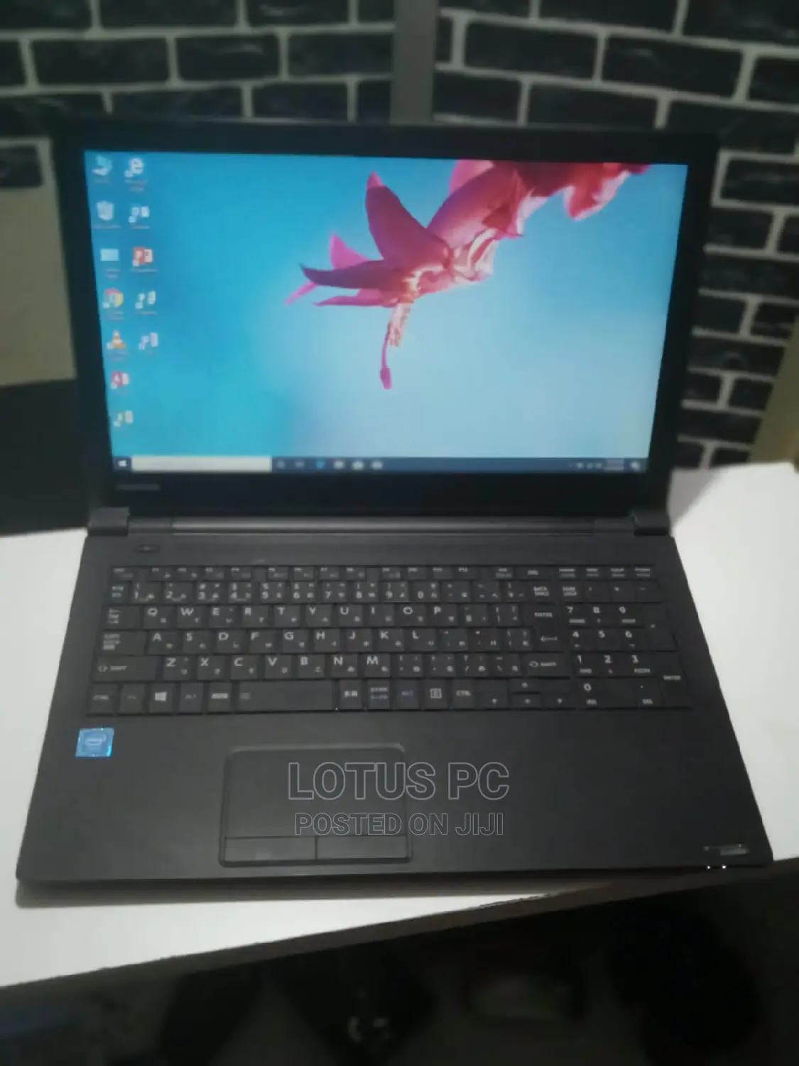 Laptop Toshiba Satellite Pro B40 4GB Intel Celeron HDD 500GB