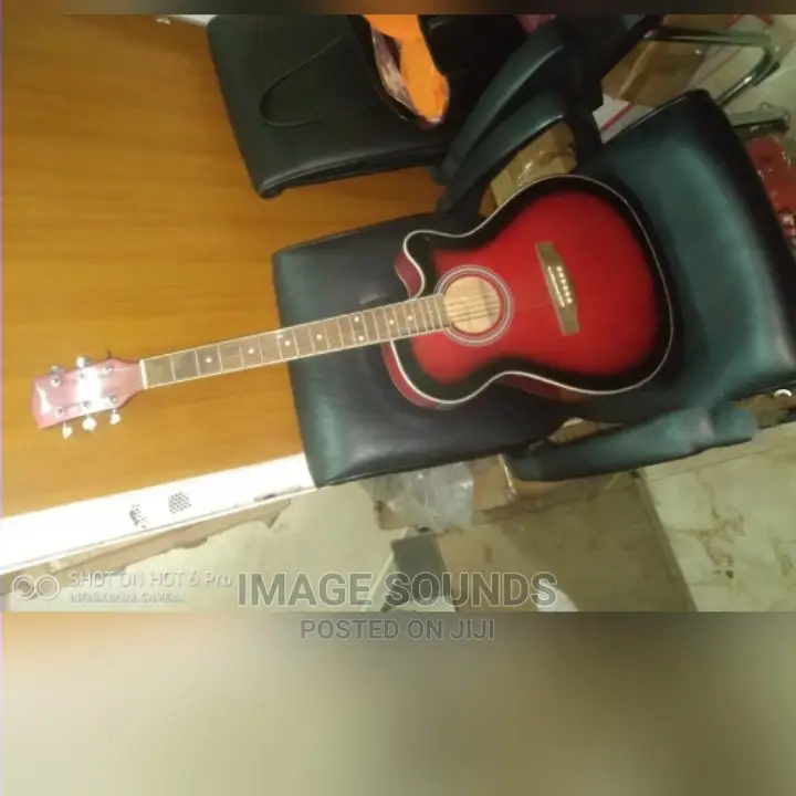 Box Guitar 38"