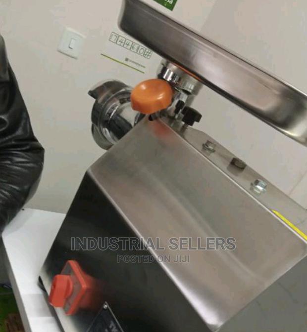 M22 Mincer Available - main view