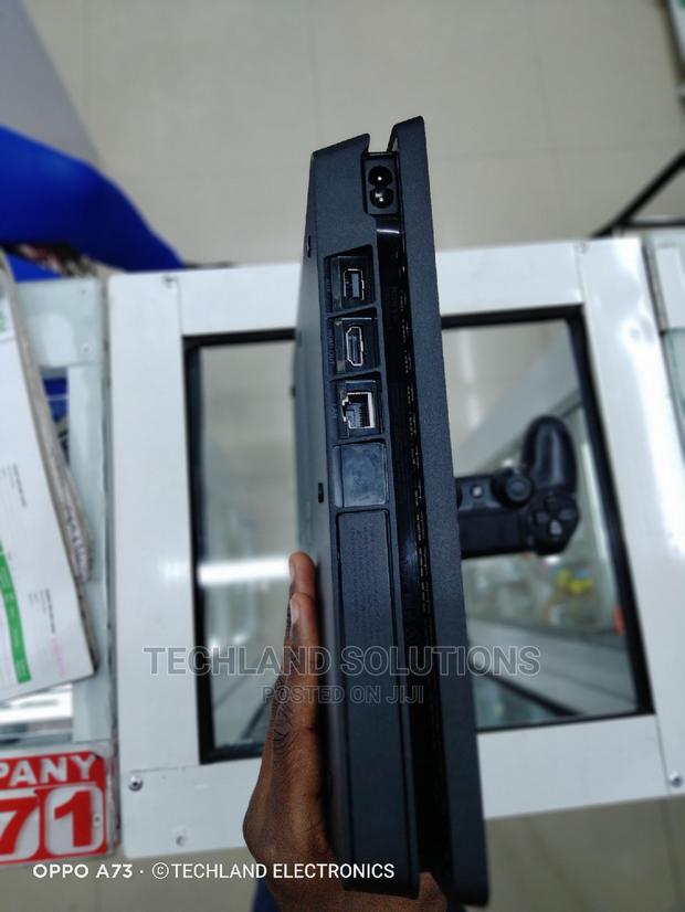 Ps4 Slim 500gb , 4 Months Old - thumbnail 2