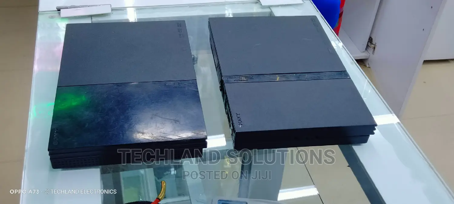 Chipped Ps2 With 10 Games and All Accessories