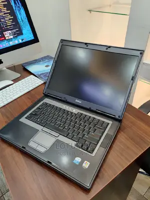 Laptop Dell Latitude D610 4GB Intel Core 2 Duo HDD 250GB