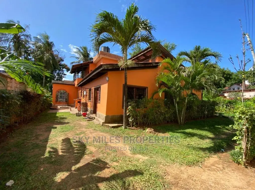 6bdrm Villa in Posta, Mtwapa for sale