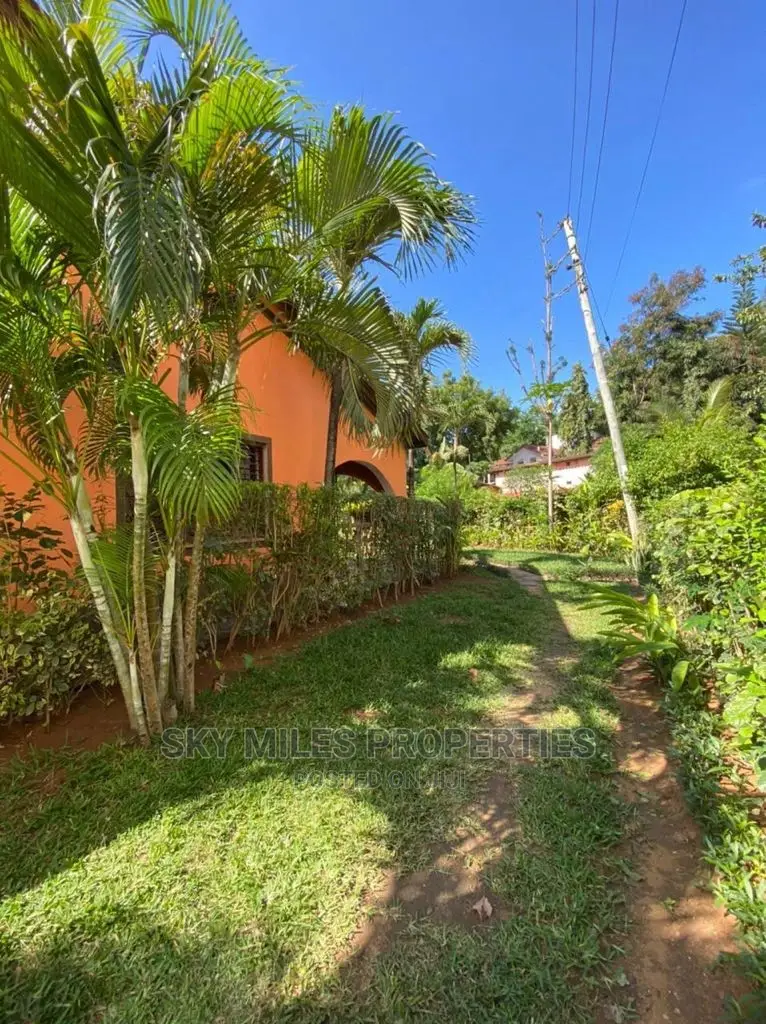 6bdrm Villa in Posta, Mtwapa for sale