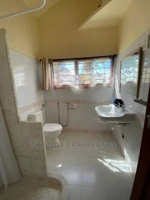 6bdrm Villa in Posta, Mtwapa for sale