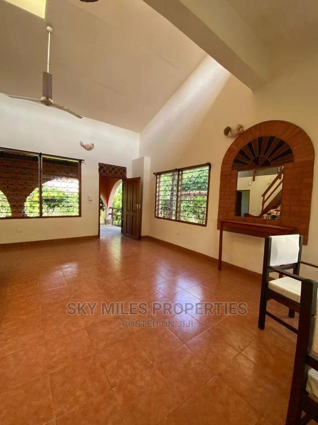 6bdrm Villa in Posta, Mtwapa for sale - thumbnail 7