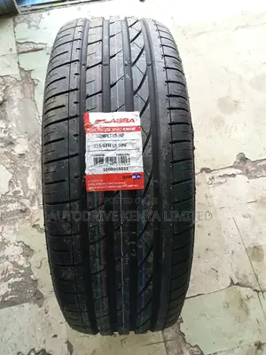 225/55r18 Lassa Tyre
