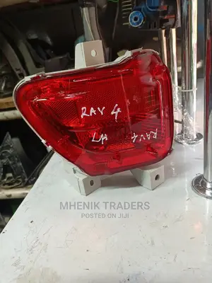 Rav 4 Rear Bumper Reflector