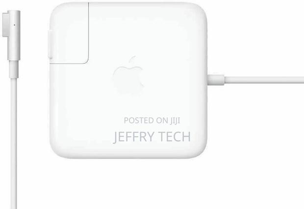 Apple Magsafe 1 AC Power Charger Adaptor for Macbook Pro 13 - main view