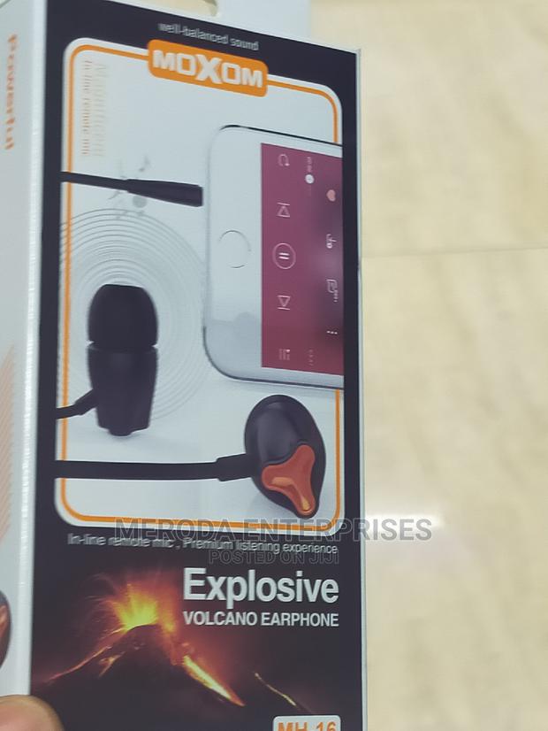 Moxom Quality Earphones