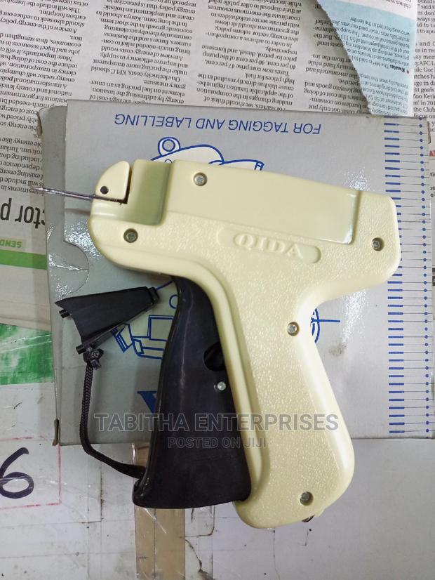 Tagging Gun - main view