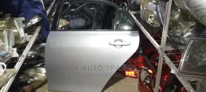 Axio 2008 Rear Door