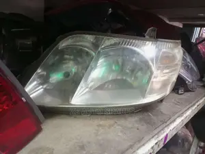 Nze 05 Headlight Available