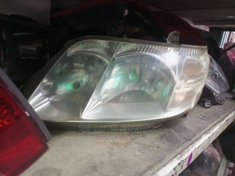 Nze 05 Headlight Available