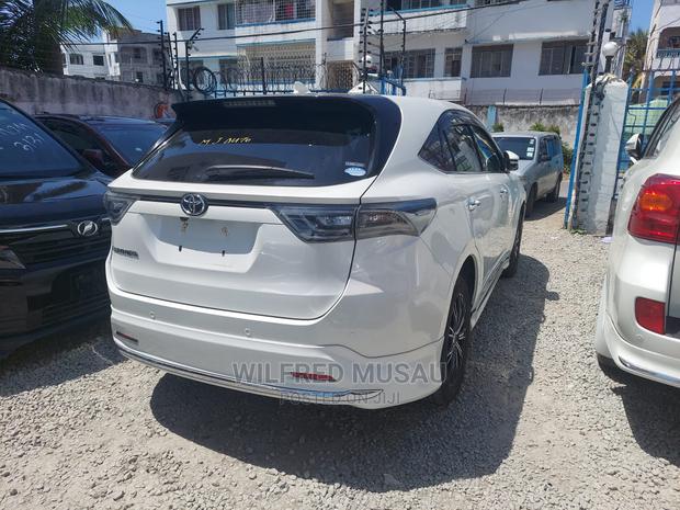 Toyota Harrier 2015 White - thumbnail 12