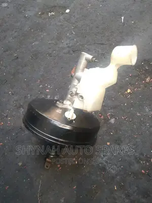 Brake Booster and Master Cylinder Toyota Nze, Premio,Fielder