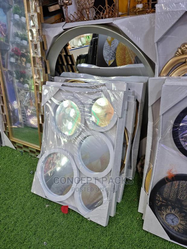 5pc Decorative Wall Mirrors. - thumbnail 7