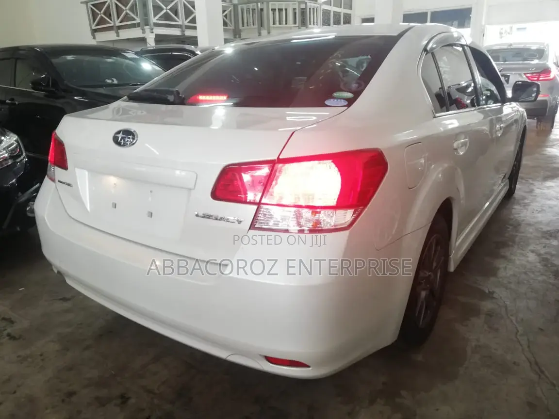 Subaru Legacy 2015 White