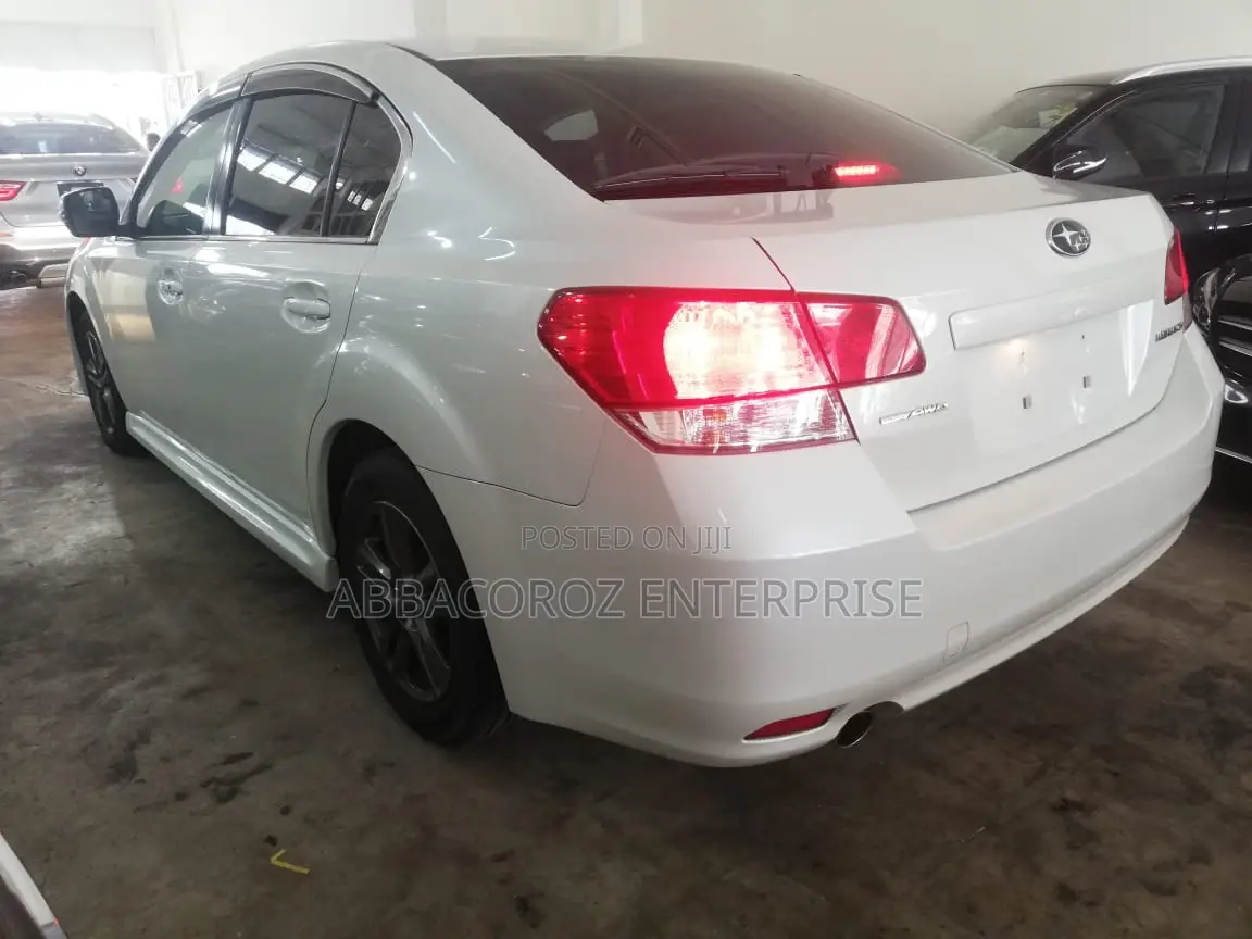 Subaru Legacy 2015 White