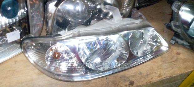Nissan N 16 Headlight - thumbnail 2