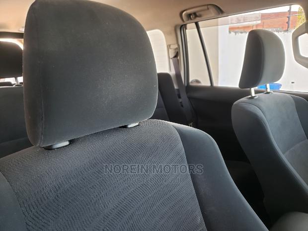 Toyota Land Cruiser Prado 2014 Silver - thumbnail 10