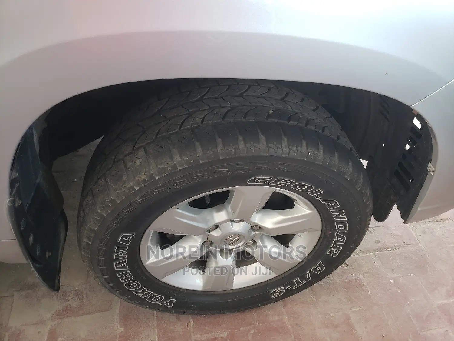 Toyota Land Cruiser Prado 2014 Silver