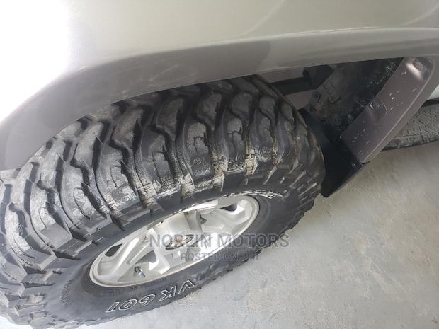 Toyota Land Cruiser 2014 Silver - thumbnail 3