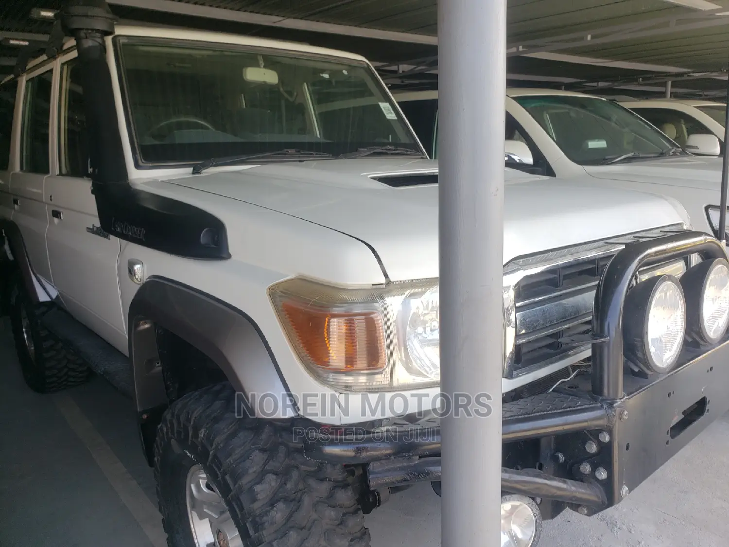 Toyota Land Cruiser 2014 Silver