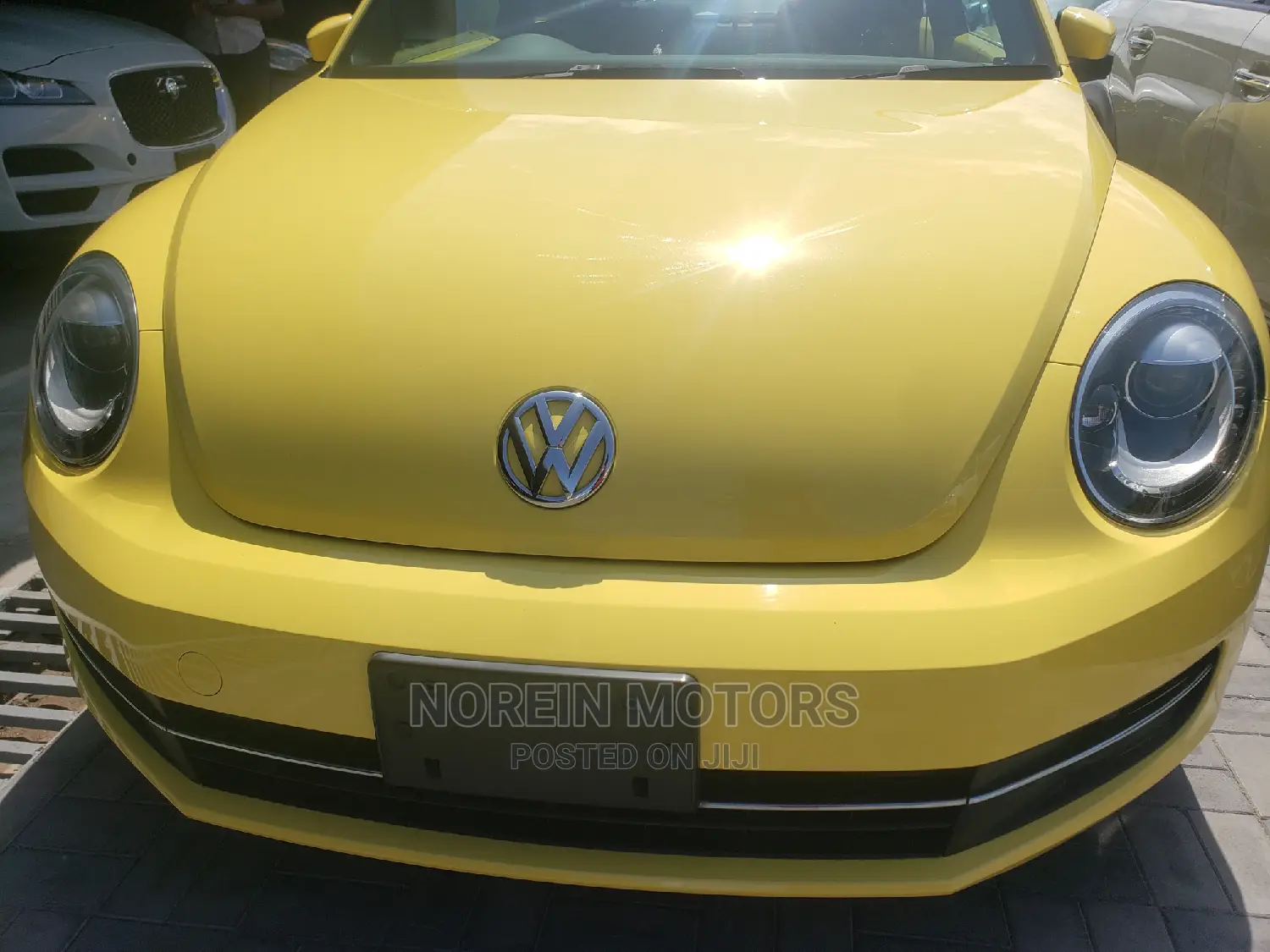 Volkswagen Beetle 2014 Yellow