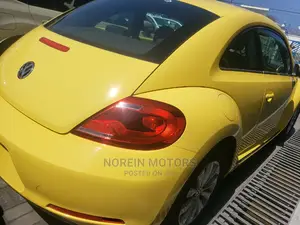 Volkswagen Beetle 2014 Yellow